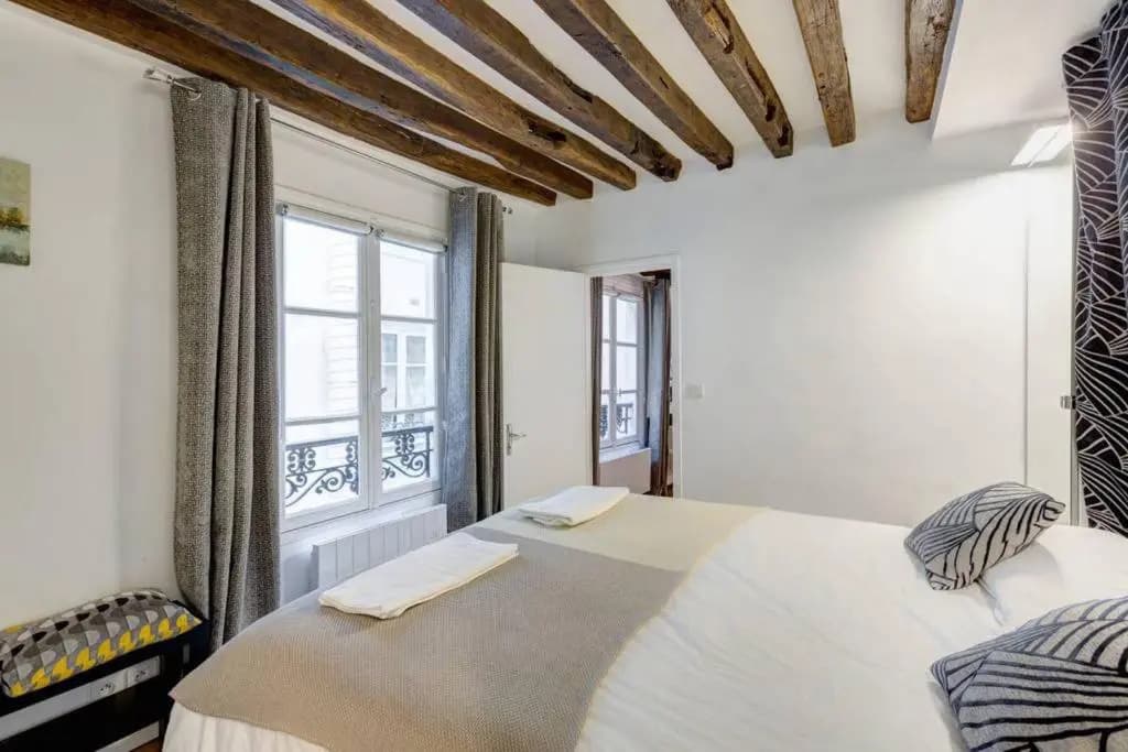 Quiet, Cozy, Design Apartment in Paris - photo 3