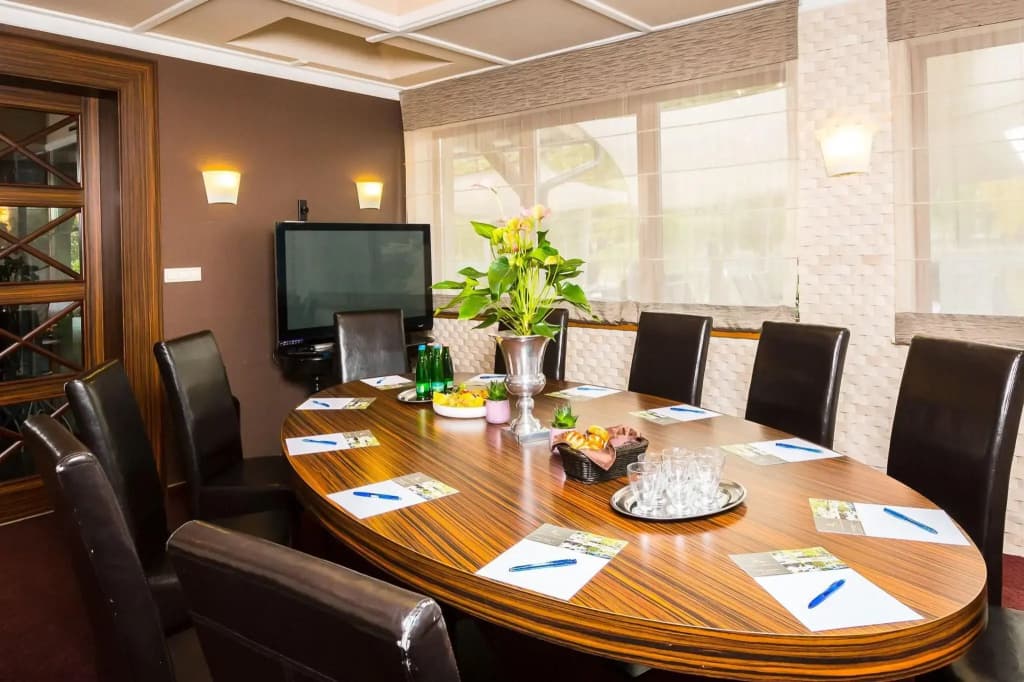 Duna Garden Hotel - photo 14
