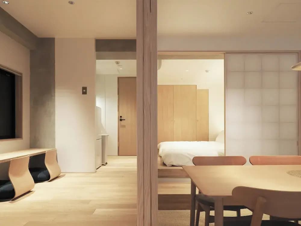 M/W Hotel - photo 2
