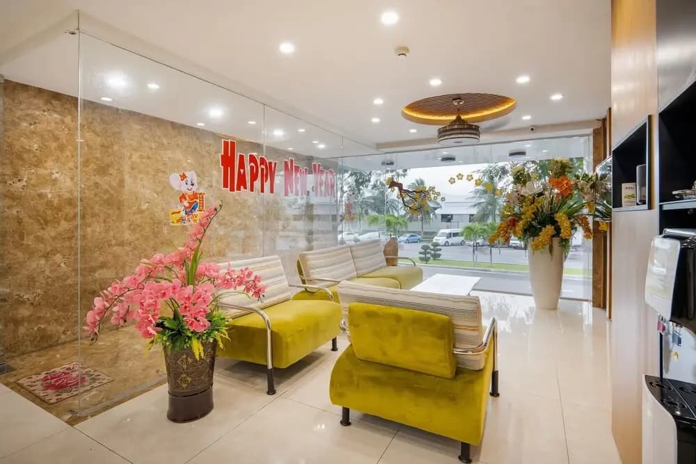 Brody Beach Hotel - photo 2