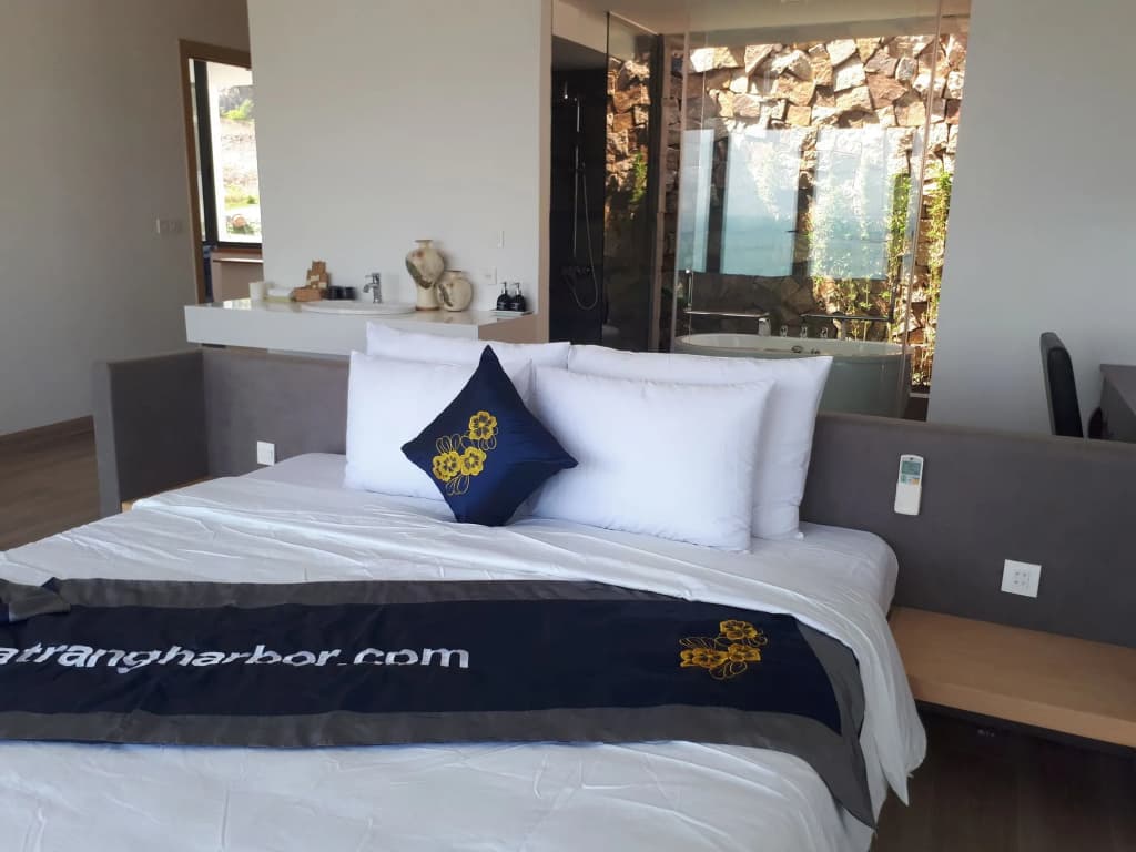 Nha Trang Harbor View Villa - photo 2