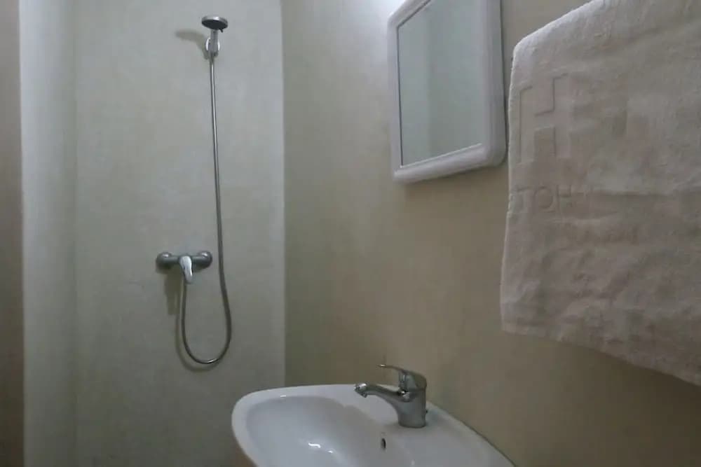 Riad Tifor - photo 9
