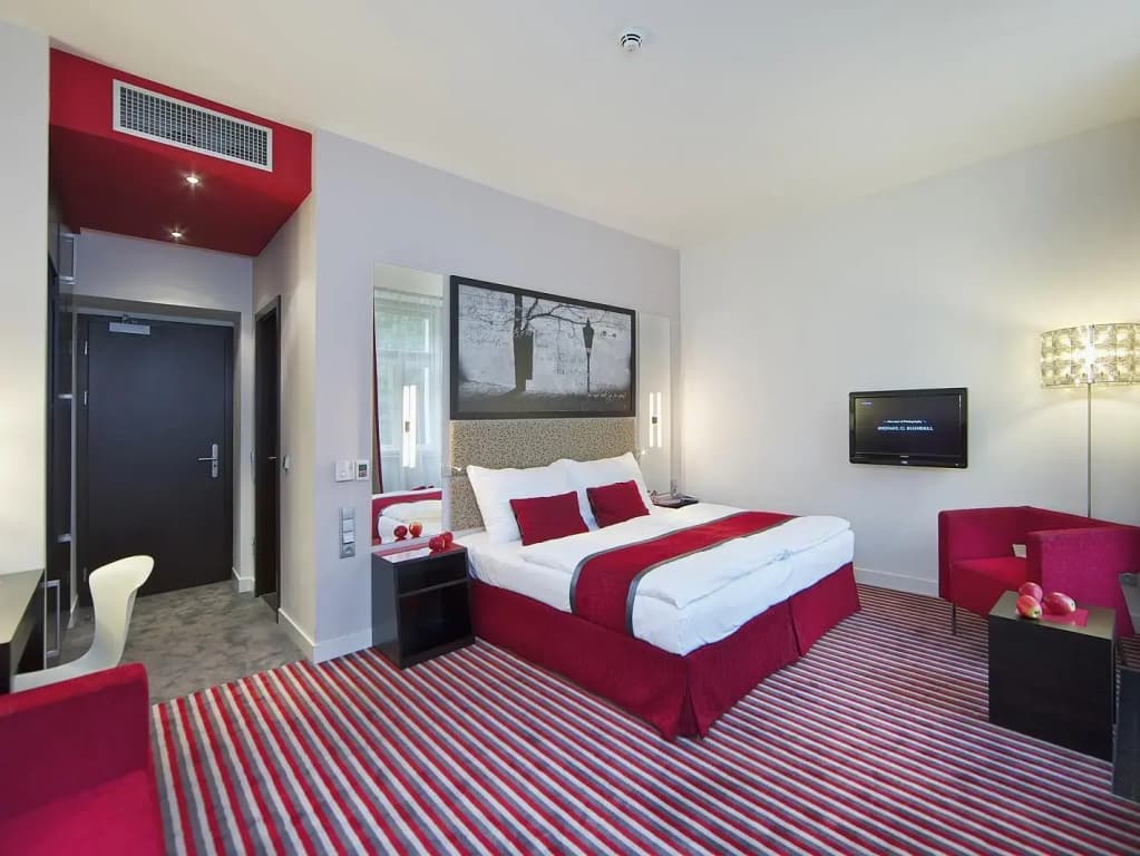 Red and Blue Design Hotel Prague - photo 22