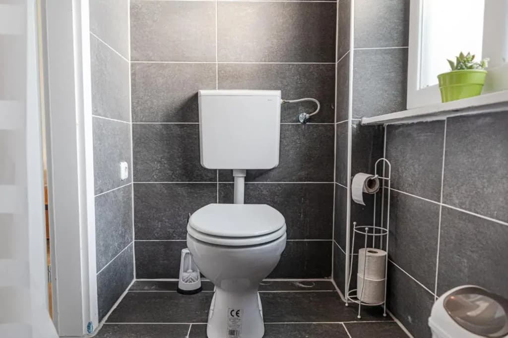 Perfectly situated 2BR Apt. - ideal for Longstays - photo 10