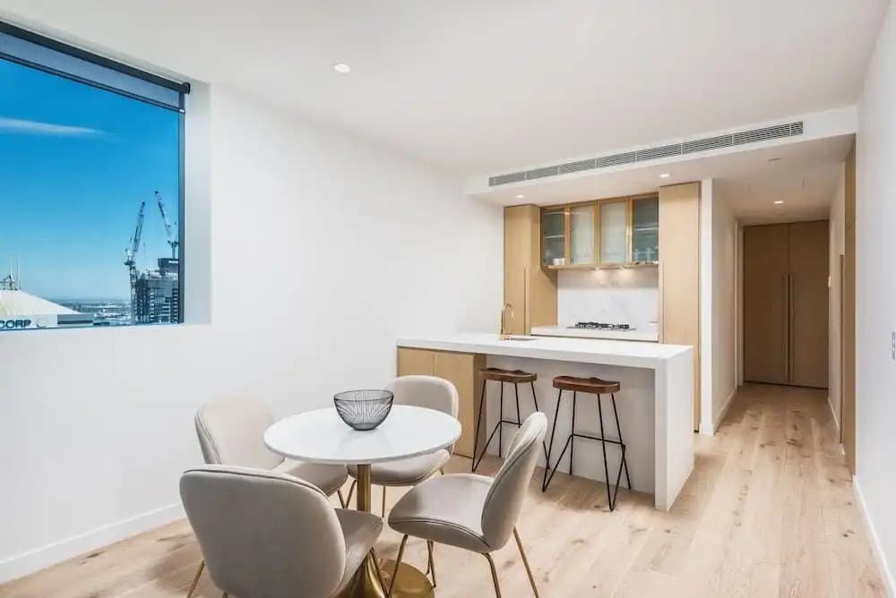 Collins House Apartments by CLLIX - photo 6
