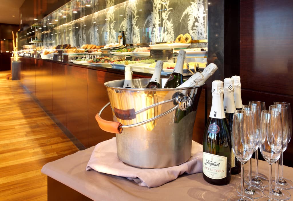 Eurostars Madrid Tower Hotel - photo 23