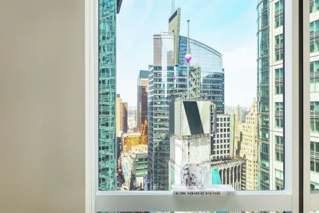 Hilton Garden Inn New York/Times Square Central - photo 24