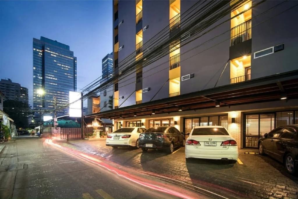 Ratchada Point Hotel - photo 16