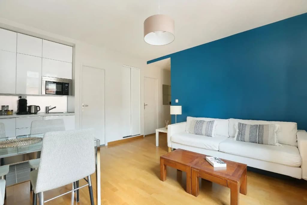 Short Stay Group Museum View Serviced Apartments - photo 17