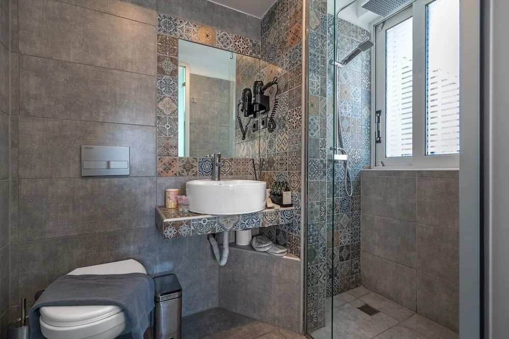 Aeolos Luxury Suites - photo 9
