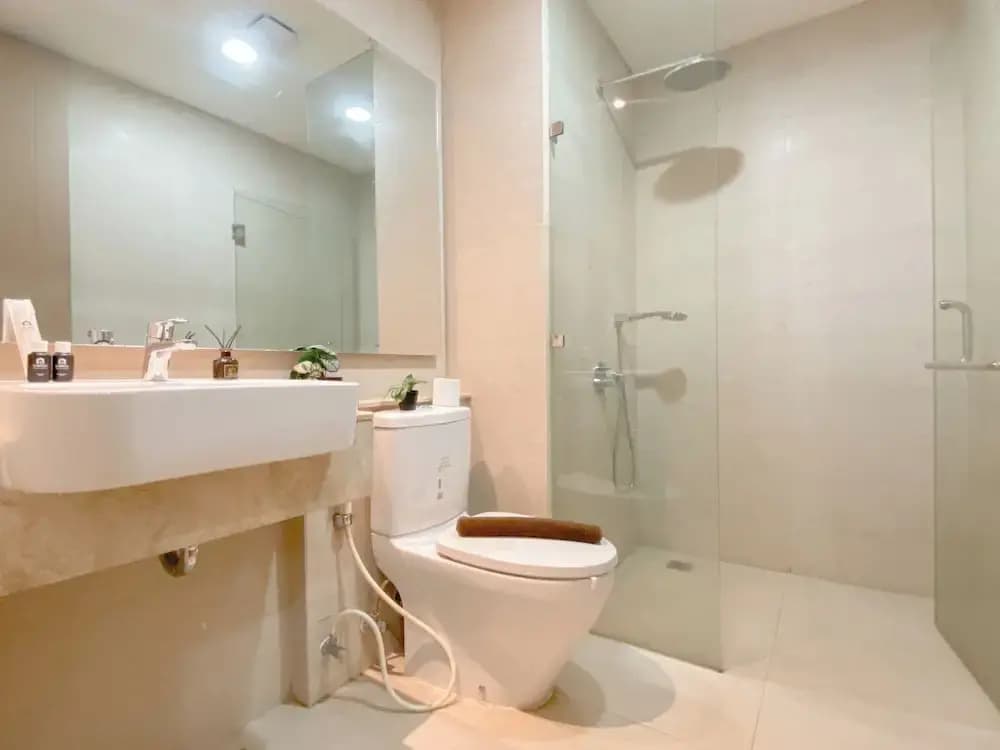 Fully Furnished and Elegant 2BR at Gold Coast Apartment PIK - photo 9