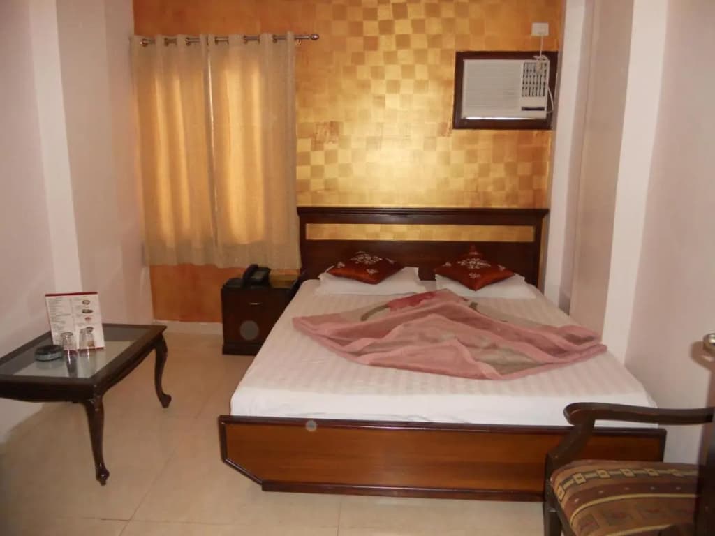 Hotel Amax Inn - photo 23