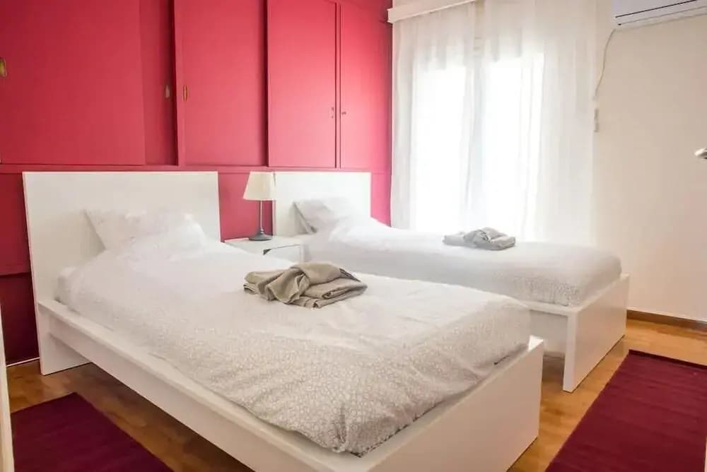 Classy and Chic 2 bedroom apartment - photo 4