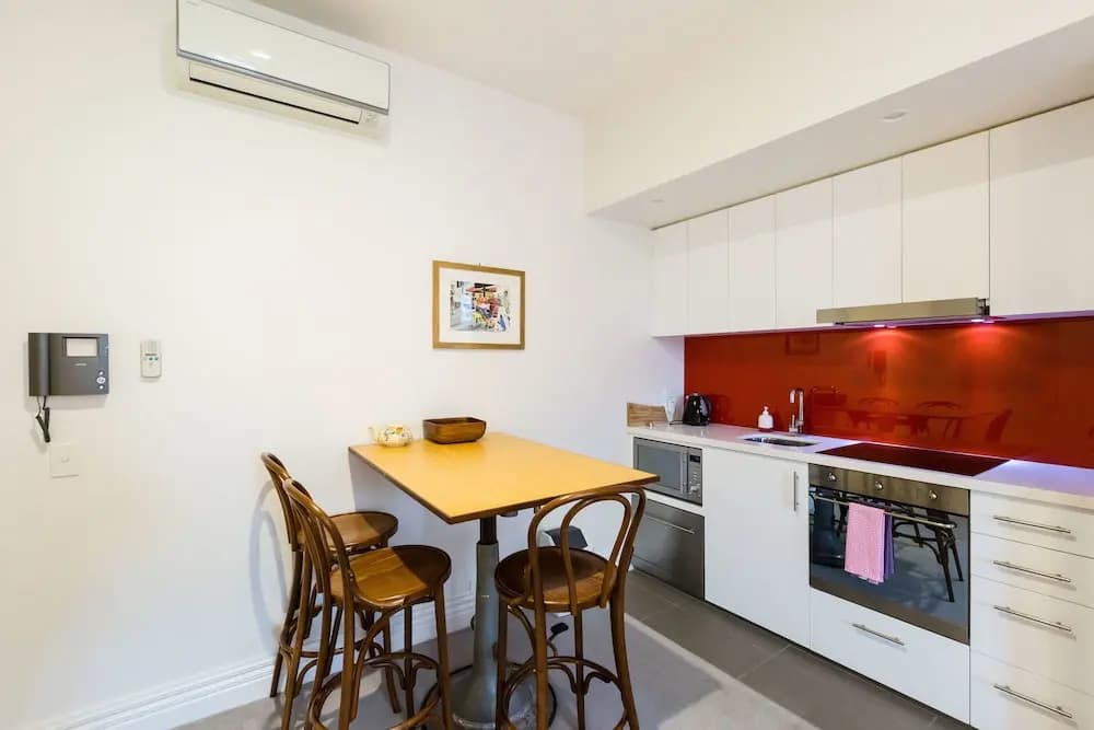 ALIA, 1BDR Fitzroy Apartment - photo 5