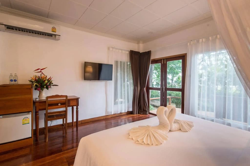 Twin Bay Resort - photo 5