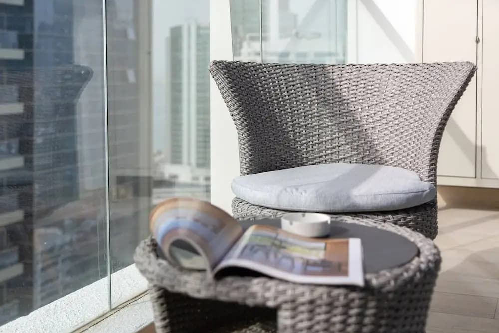 Refined Studio Apartment in Dubai Marina - photo 12