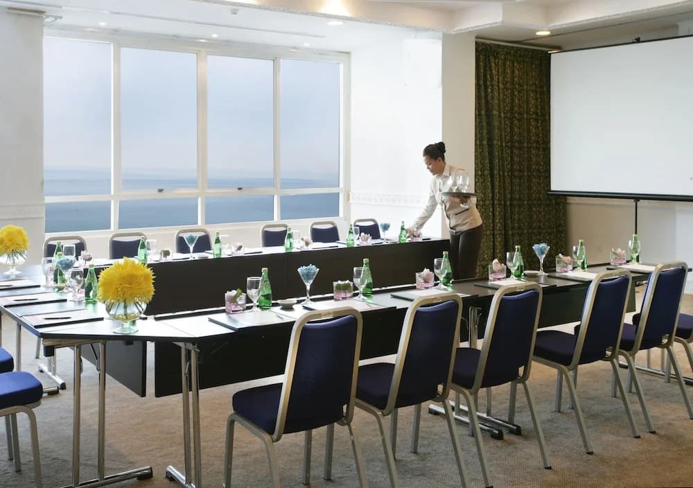 Land Mark Suites Hotel - photo 33