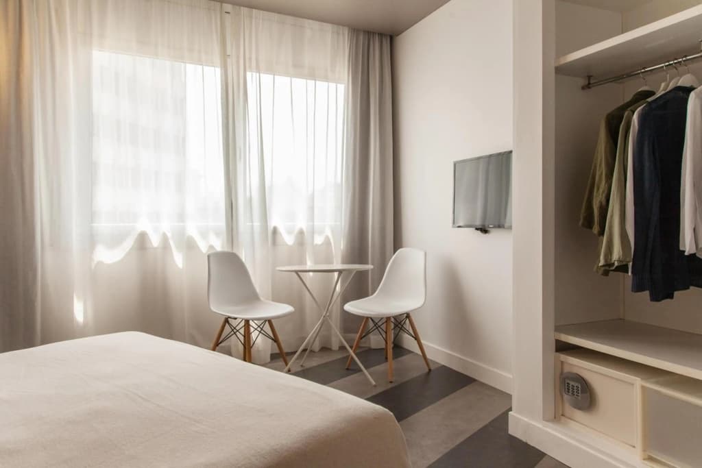 Sixties Ramblas Hotel - photo 2