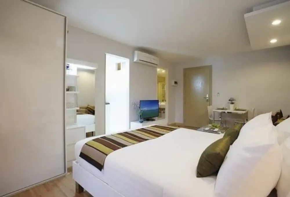 The Light Residences - photo 2