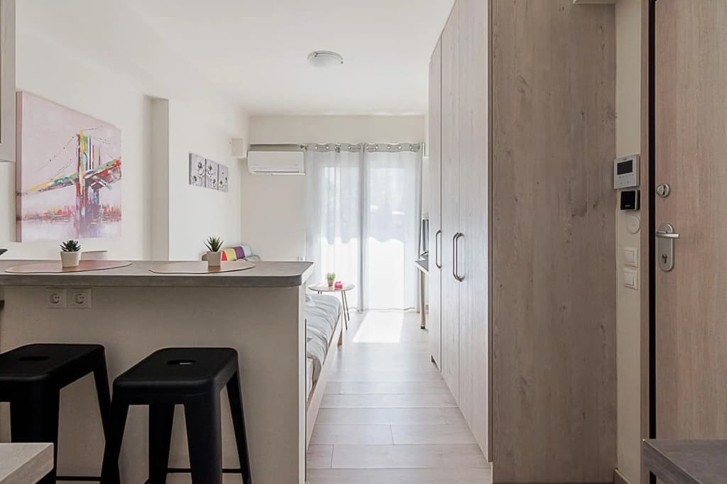 Modern Athens Studio by Cloudkeys - photo 7