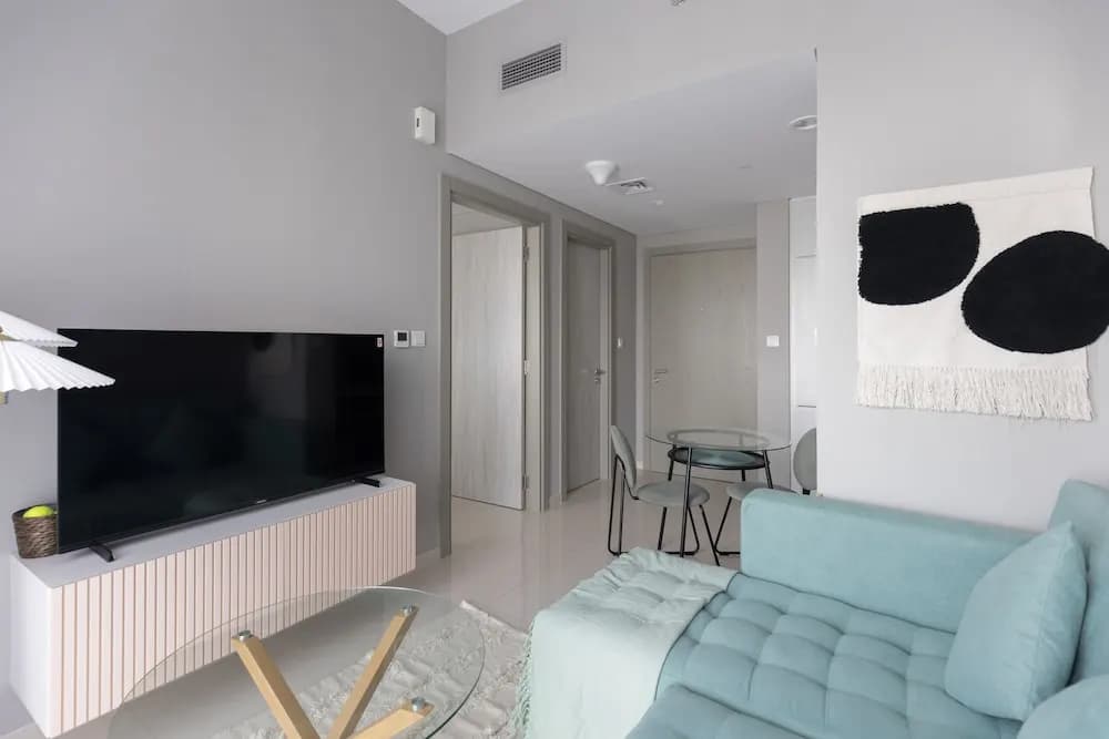 Quiet 1BR with river view - photo 12