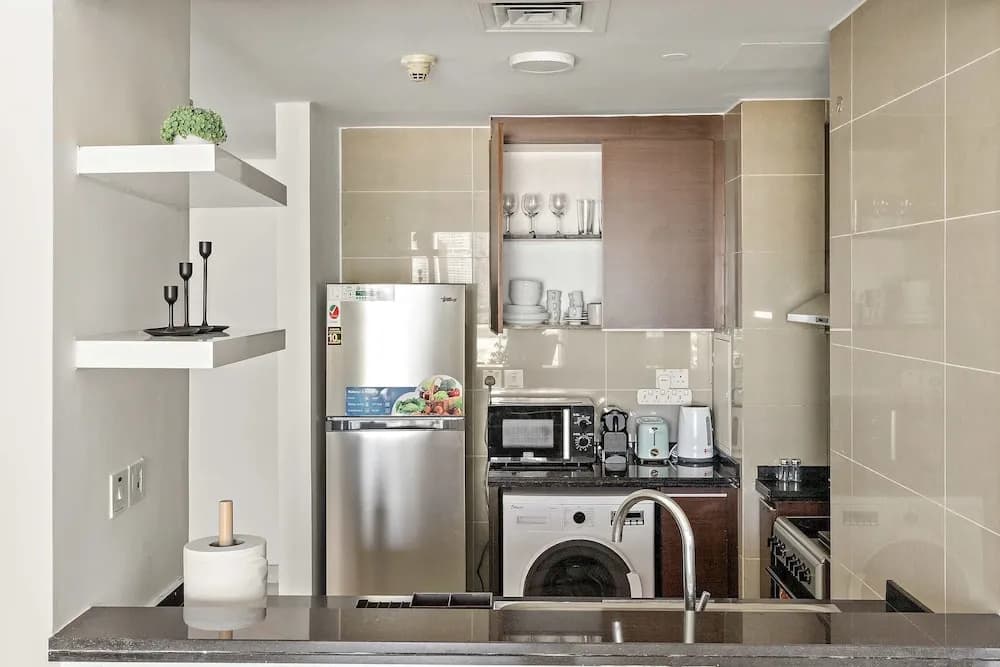 Silkhaus Luxury 2BR in Marina Heights Near Canal - photo 12