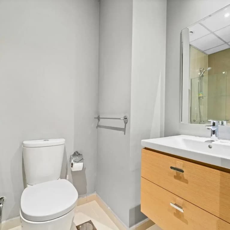 Modern 3BR townhouse in Damac Hills 2 - photo 7