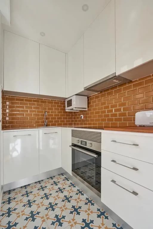 Modern 1-Bed With Ac & Private Terrace - photo 22