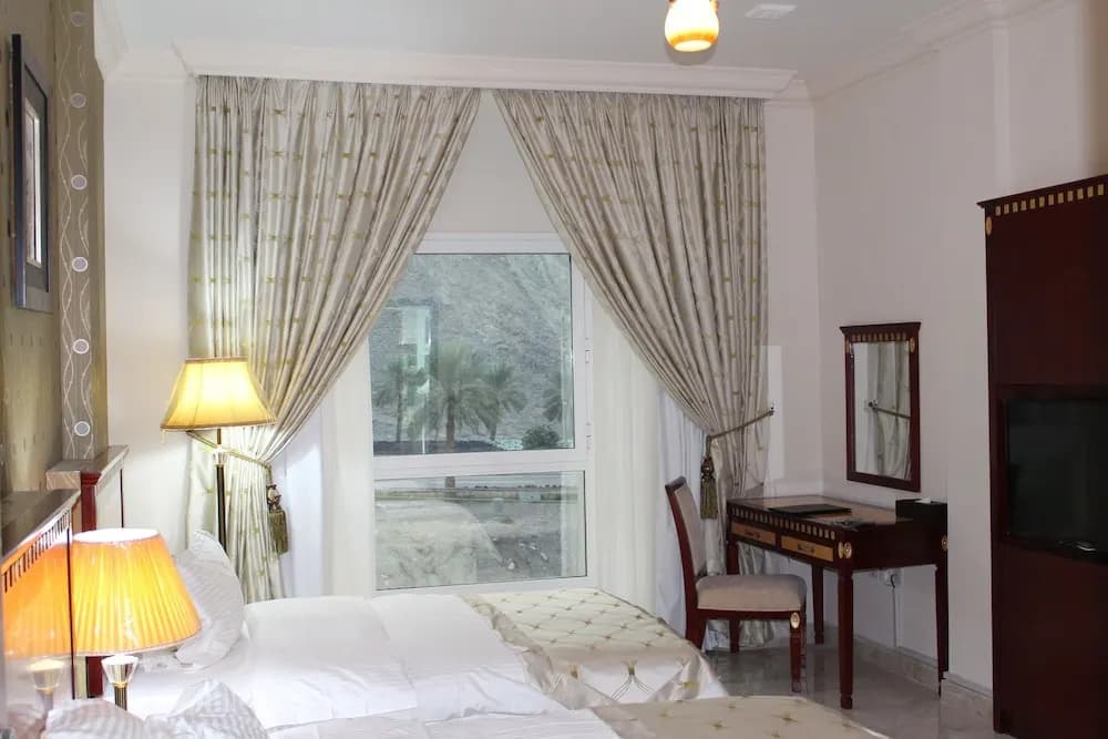 Pioneer Hotel Apartments - photo 7
