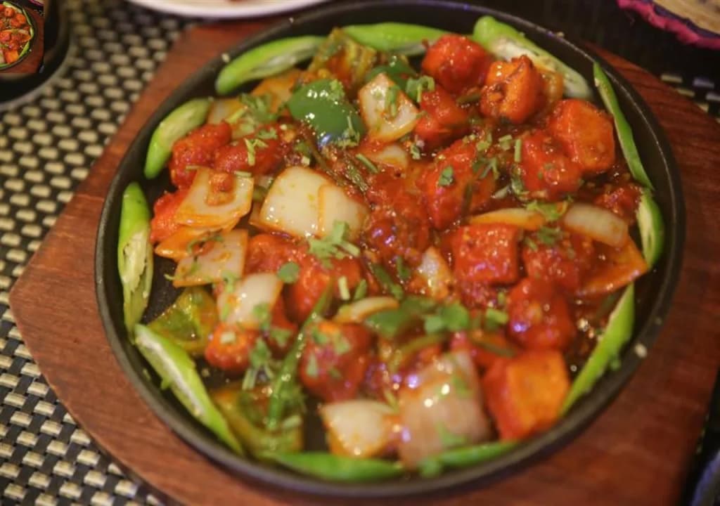 Rayaan Oriental Guest House & Restaurant - photo 8
