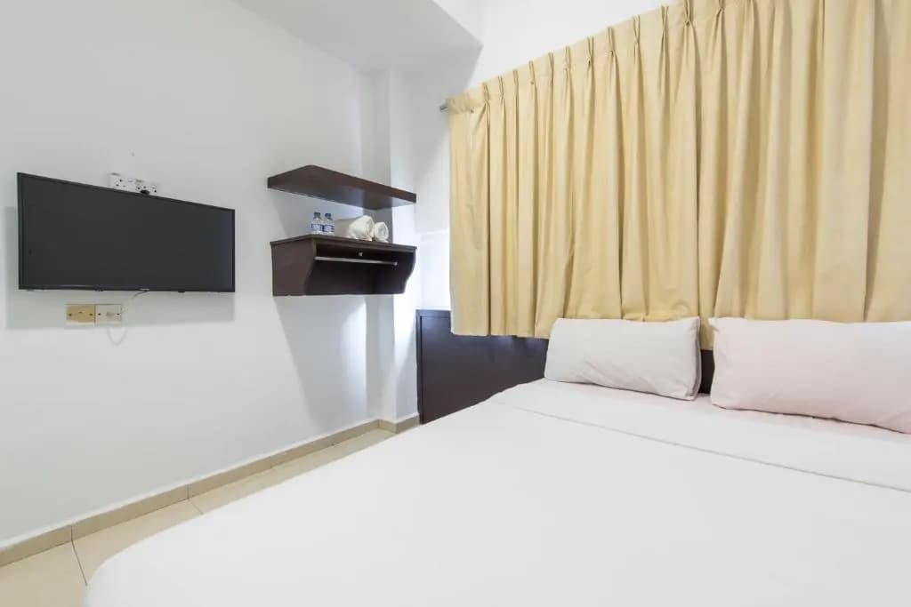 Hollitel Hotel - photo 6