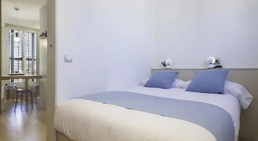 Friendly Rentals Bisbe - photo 3