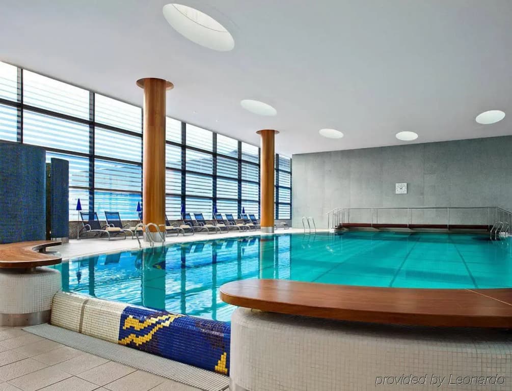 Sheraton Grand Hotel & Spa, Edinburgh - photo 18