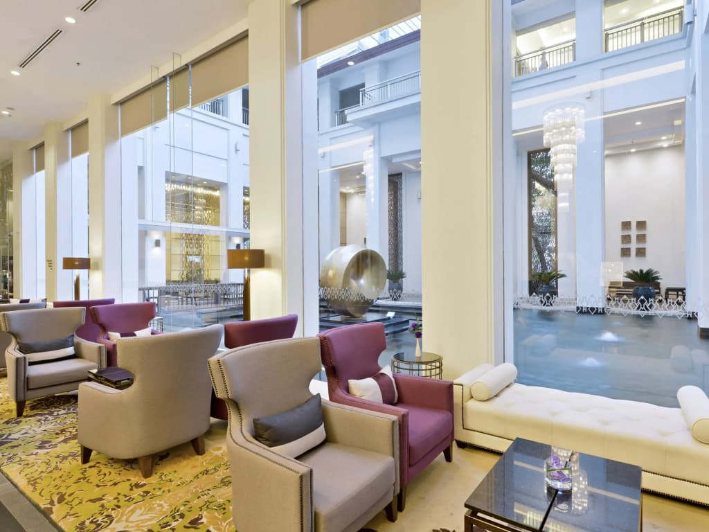Grande Centre Point Ploenchit Hotel - photo 2