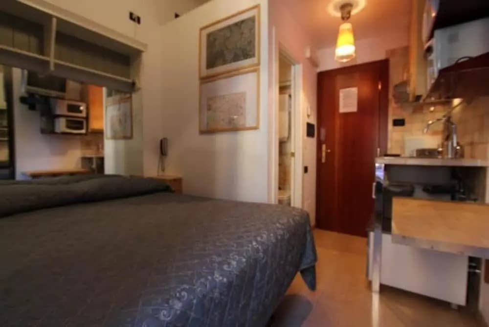 Roma Inn Hostel - photo 6