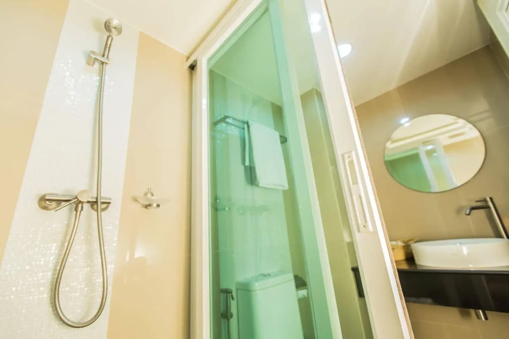 Le Touché Hotel Pratunam - photo 7