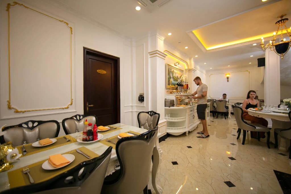 Royal Holiday Hanoi Hotel - photo 17