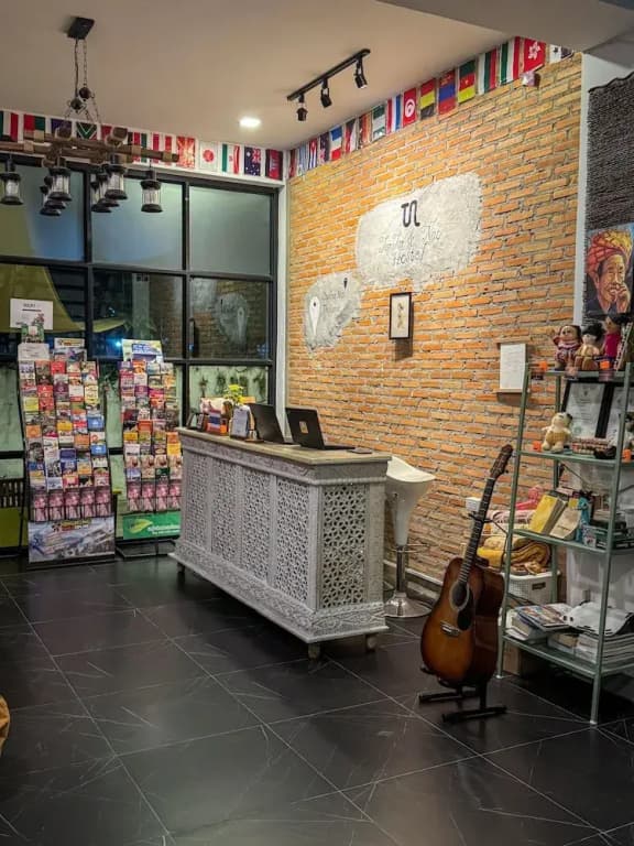 TarTar&Nay Hostel - photo 3