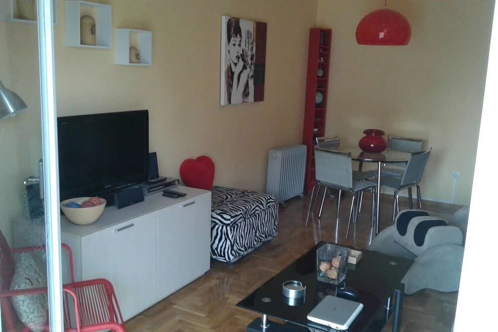 Colorful apartment in Athens! - photo 8