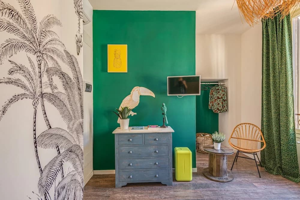 Code Rent A Room - photo 12