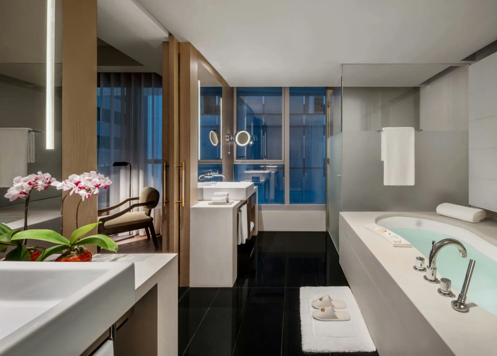 Mandarin Oriental The Landmark, Hong Kong - photo 8