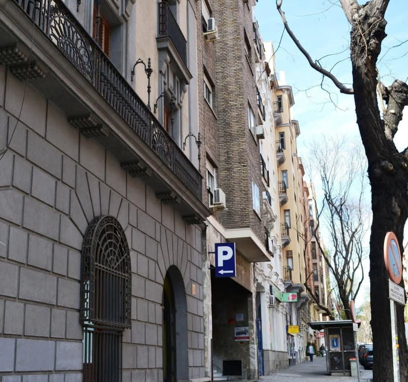 Apartamentos Arguelles - photo 1