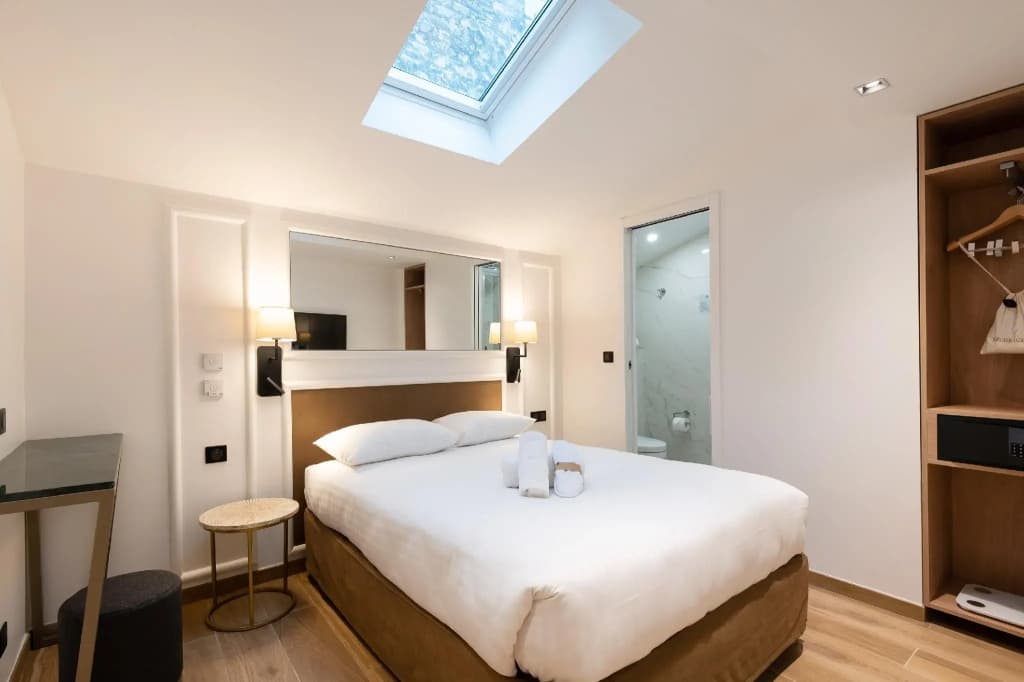 Hotel au Coeur de Republique - photo 3