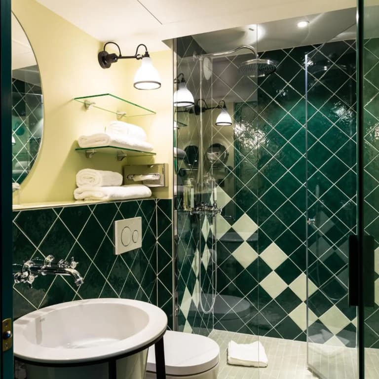 Hôtel Bonsoir Madame - photo 36