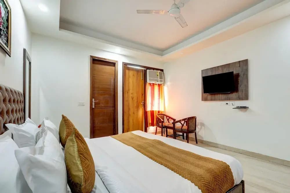 Mauryan Elite Hotel Qutab Minar Metro Station - photo 3