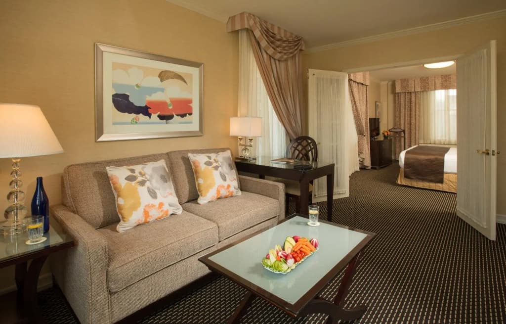 Excelsior Hotel - photo 7