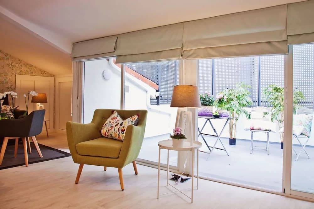 Feelathome Madrid Suites Apartments - photo 7