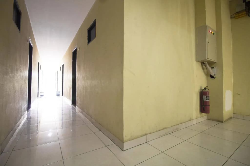 RedDoorz @ Taman Sari - photo 10