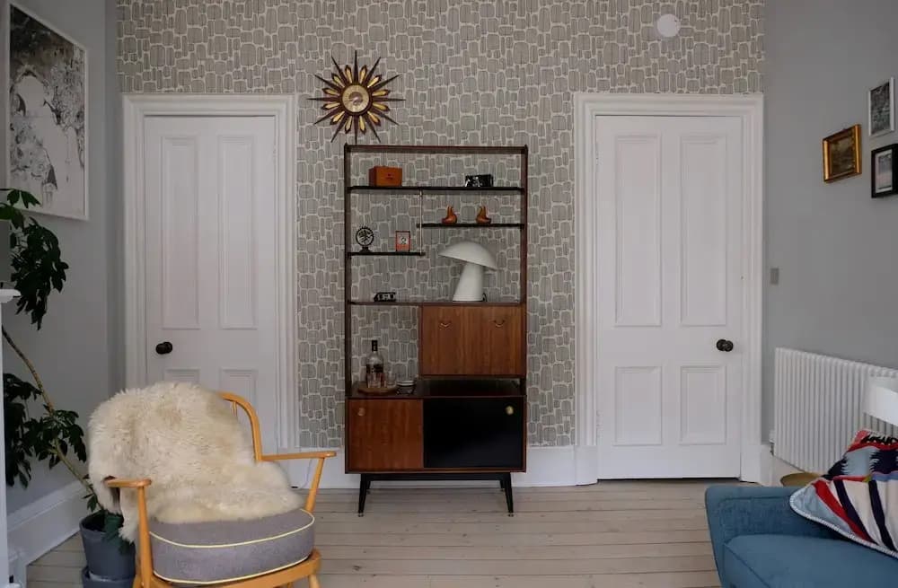 Scandi-style 1 Bedroom City Centre Apartment - photo 1
