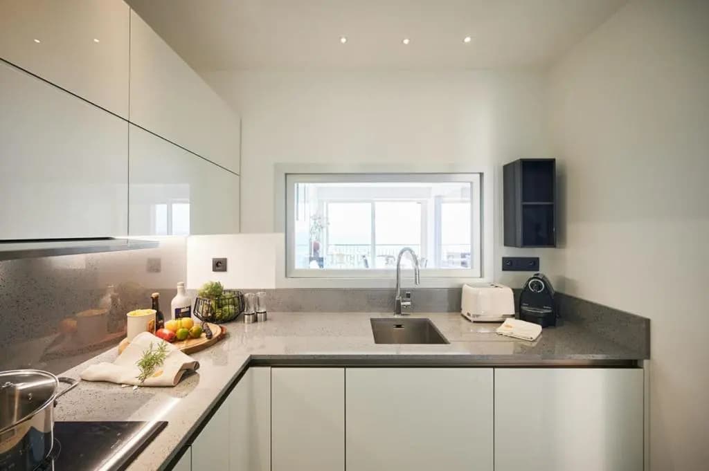 Sunlight Properties - Sky blue - 3 bedroom flat with sea view on the Promenade des Anglais - photo 19